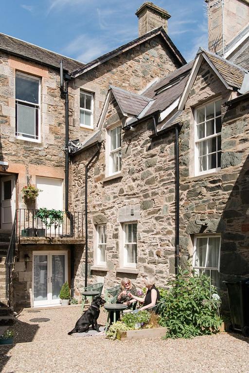 The Merryburn - Rooms And Courtyard Studios 邓凯尔德 外观 照片