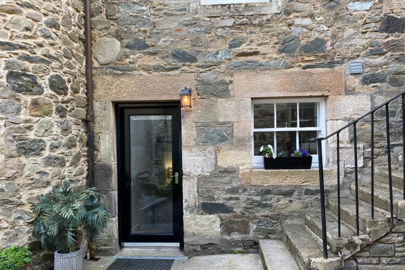 The Merryburn - Rooms And Courtyard Studios 邓凯尔德 外观 照片